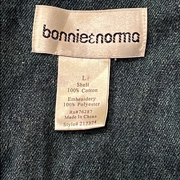 🧥 LN bonnie & norma brand women’s jean jacket with embroidery - Picture 11 of 12